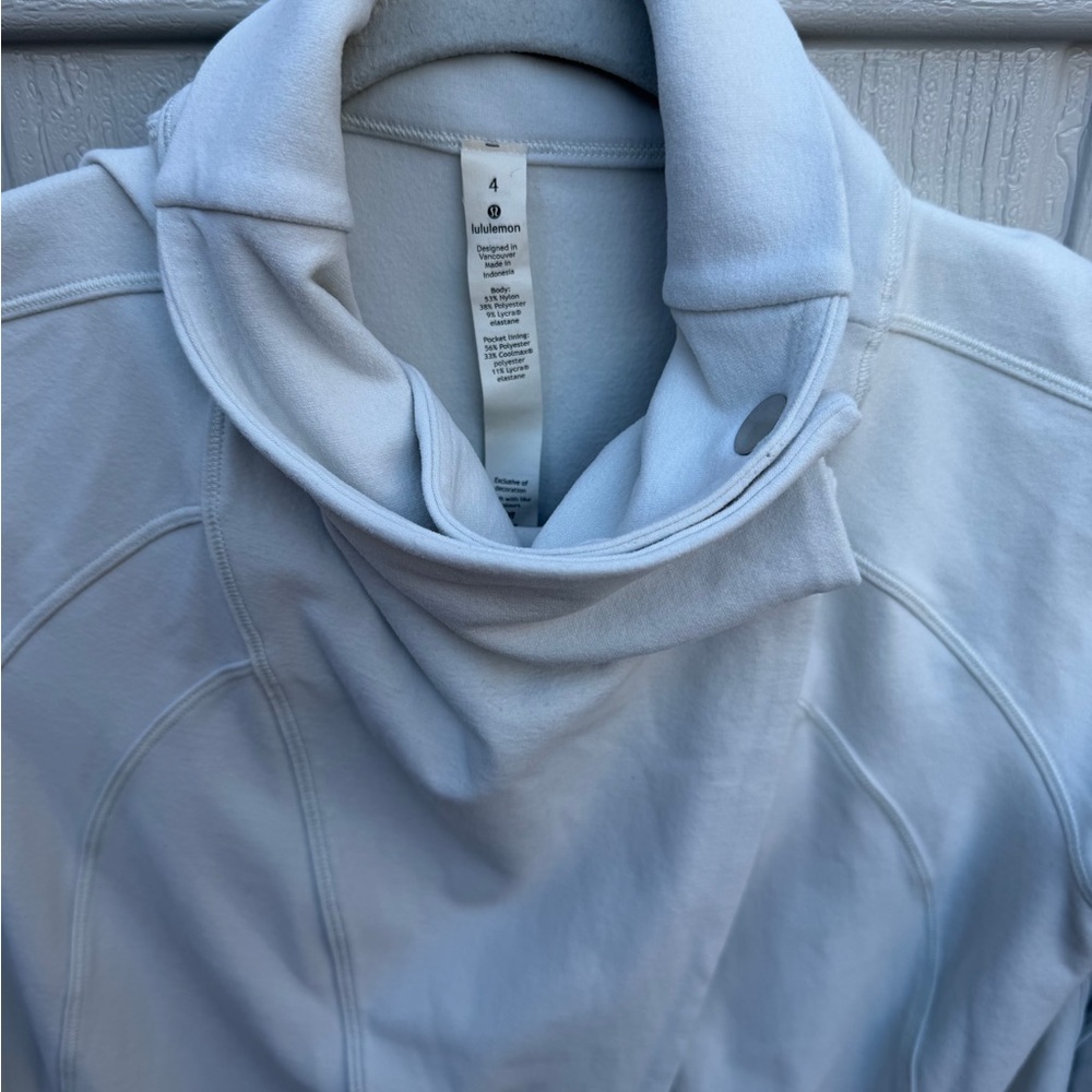 Lululemon Rulu Rally Wrap jacket - Picture 2 of 9